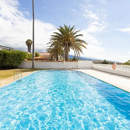 Home2book Breathtaking View La Victoria, Pool & Wifi Апартаменты