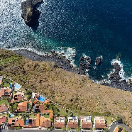 Home2book Breathtaking View La Victoria, Pool & Wifi